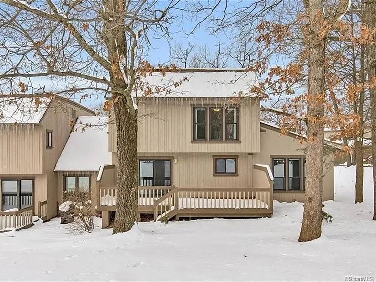7 Redwood Ln — Photo 15