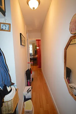 Rented by Universal Realty Group | media 6