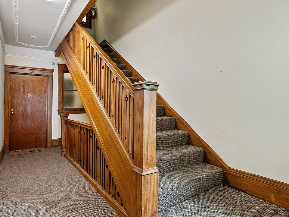 First floor staircase