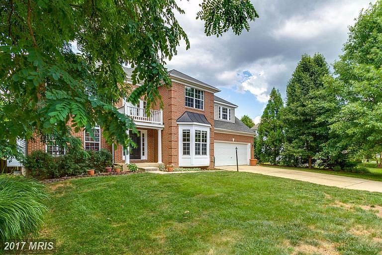 320 Alabama Drive, Herndon, VA