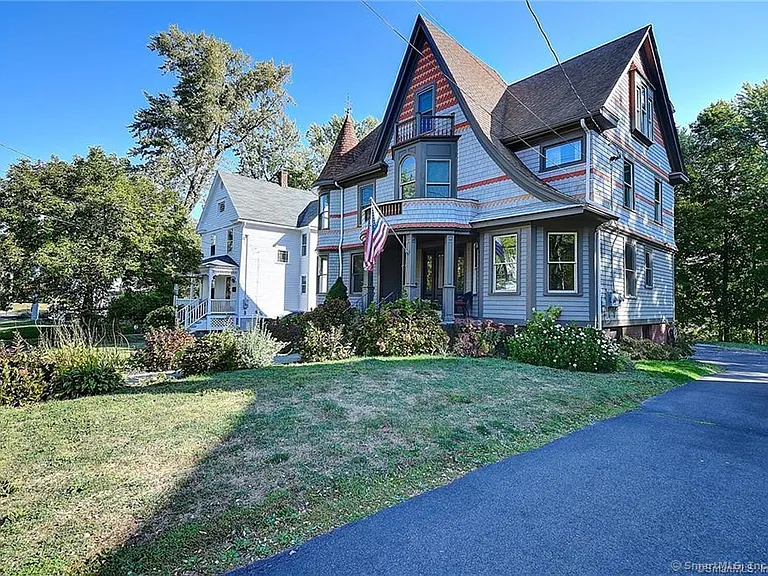 186 Raymond Rd — Photo 1