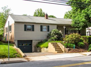 216 W Colebrook St, Manheim, PA 17545