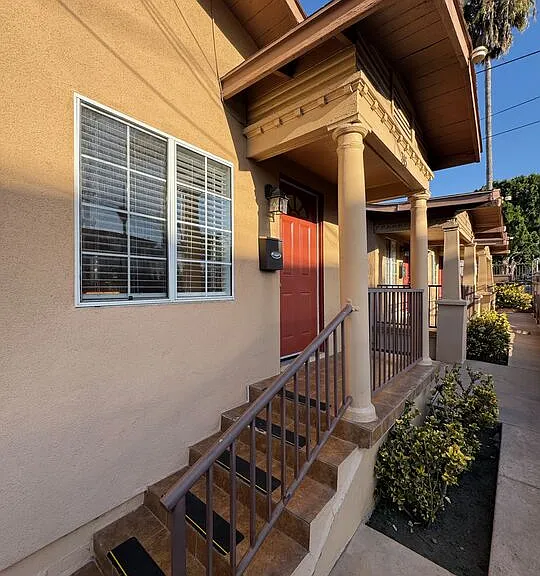 315 N Coronado St — Photo 1
