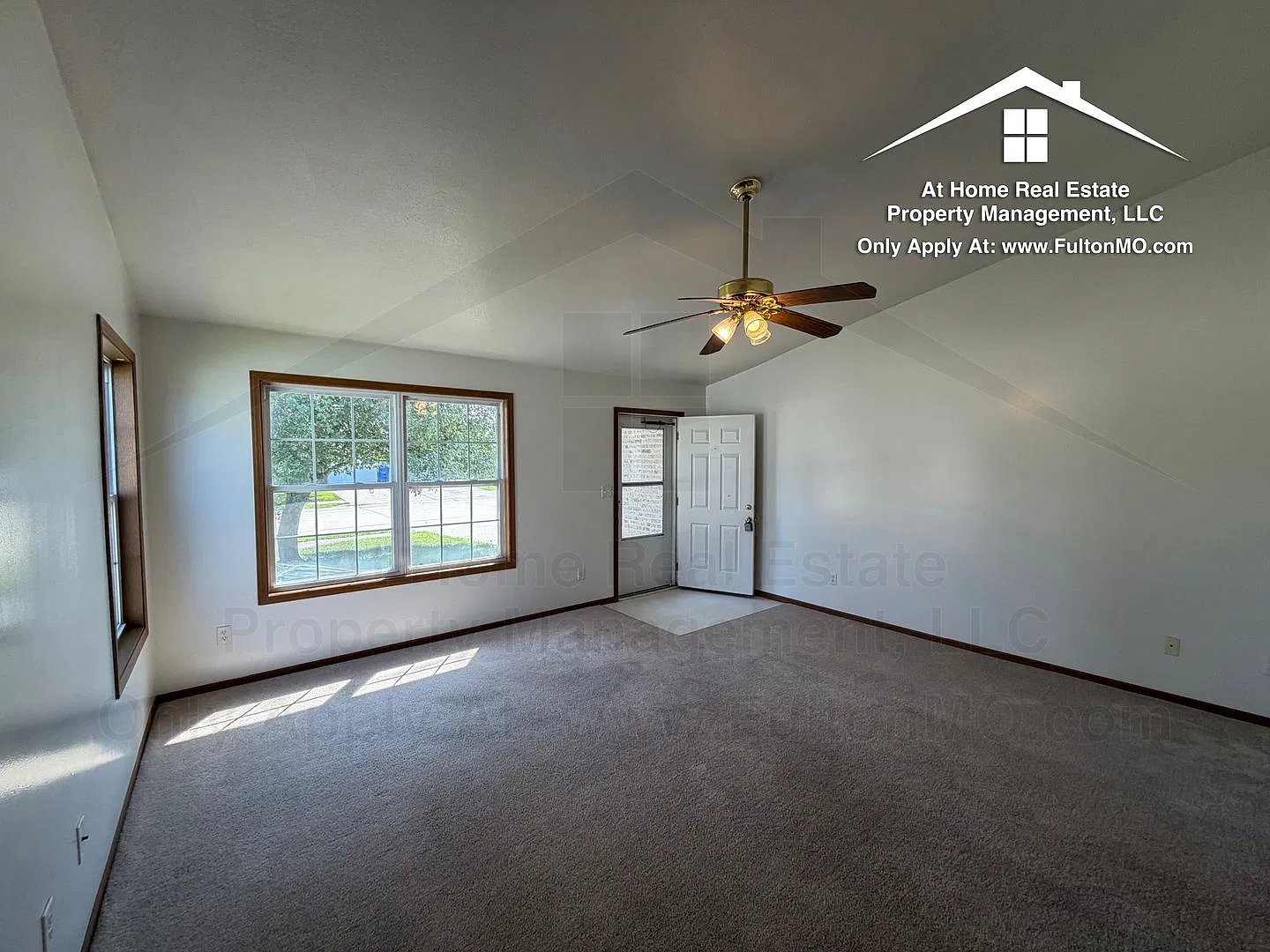 Porter Place 27052707 Duplex — Photo 3