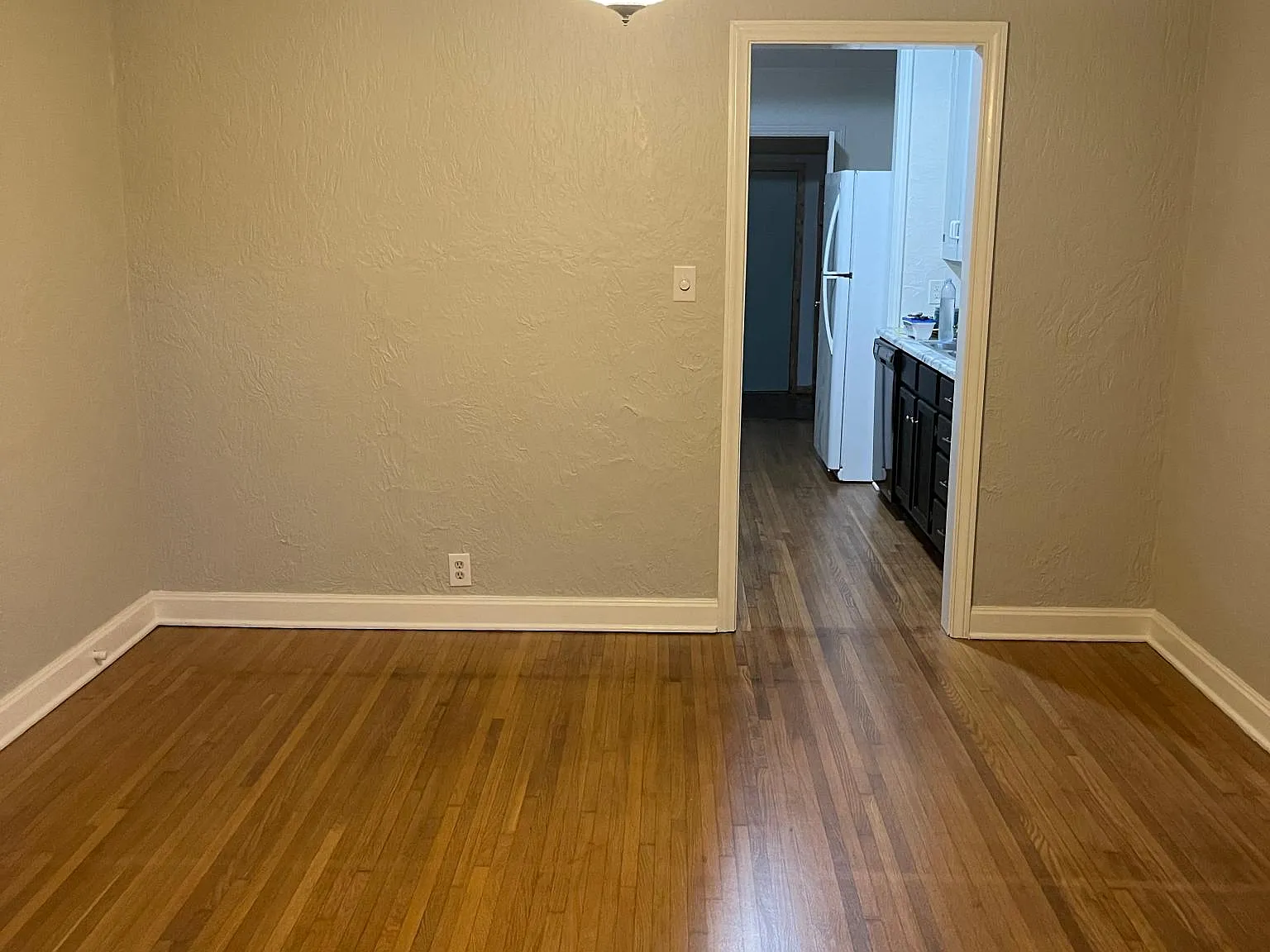 1532 S Evanston Ave — Photo 3