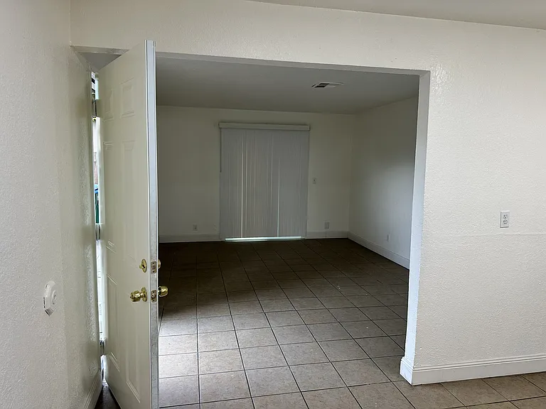 2129 S Union St #2125 — Photo 5
