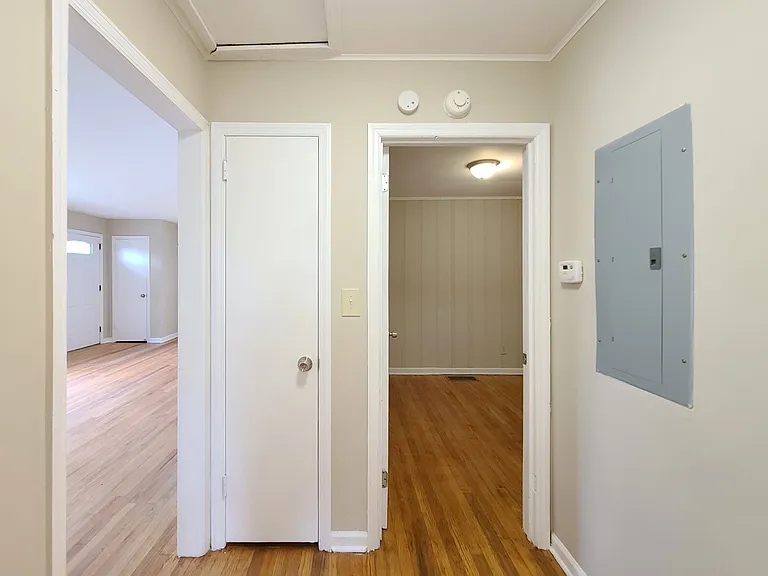 3225 Forrest Hills Dr SW — Photo 20