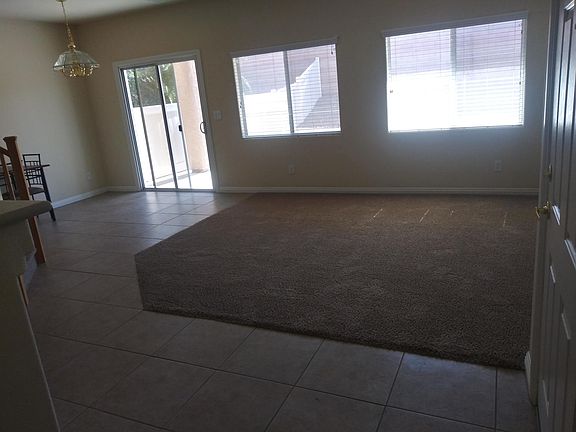 5th image of 10660 Petricola St Unit 102