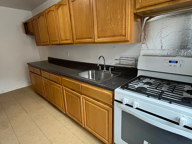 3420 Avenue H #2J — Photo 5