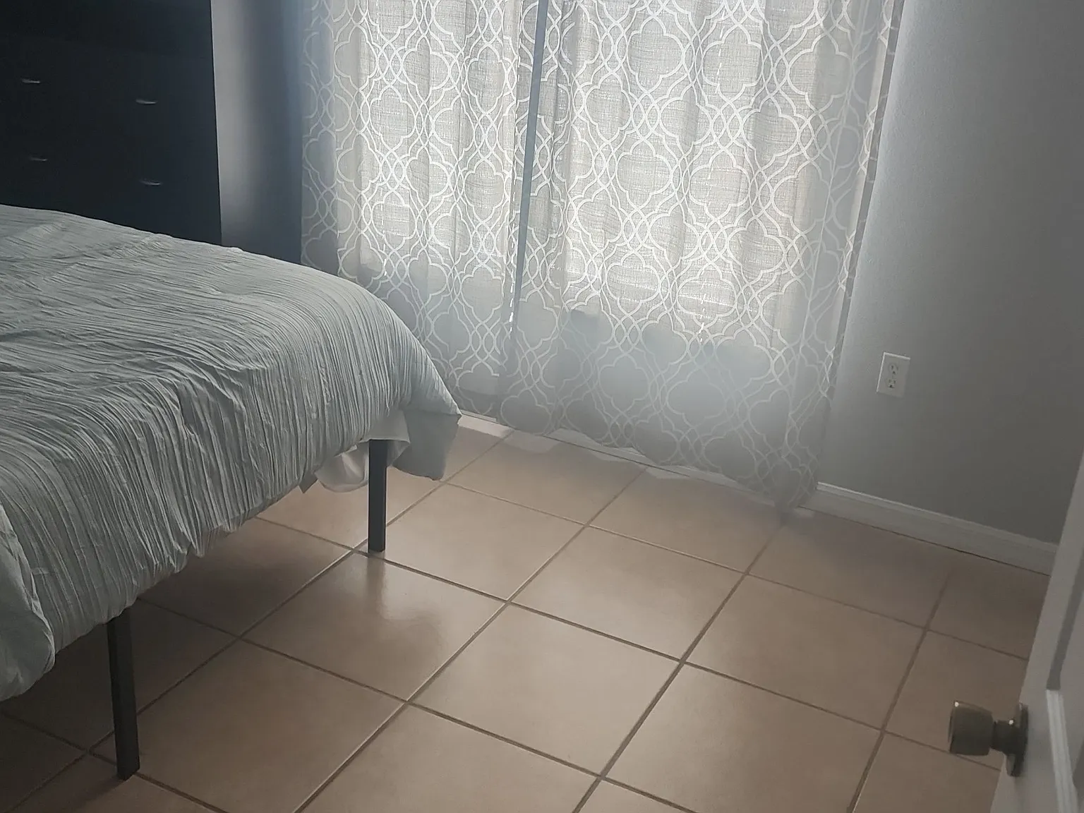 3 bed, 1214 sqft, $800 — Photo 1