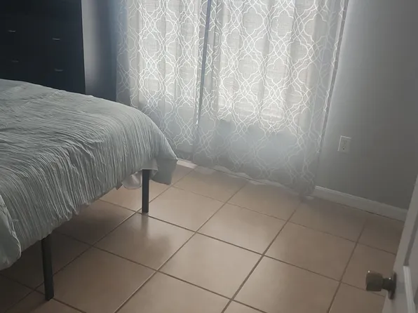 1154 Humphrey Blvd, Deltona, FL 32738