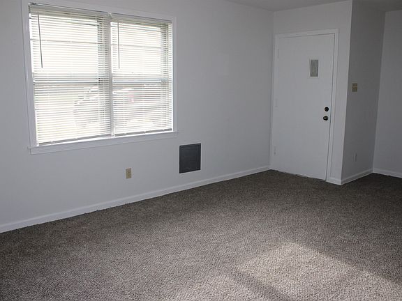 4th image of 5552 Millbranch Rd