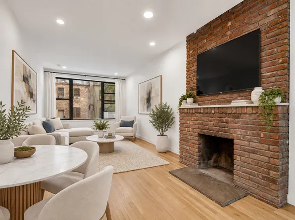 250 W 74th St APT 3, New York, NY 10023