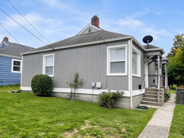 2125 4th St, Bremerton, WA 98312