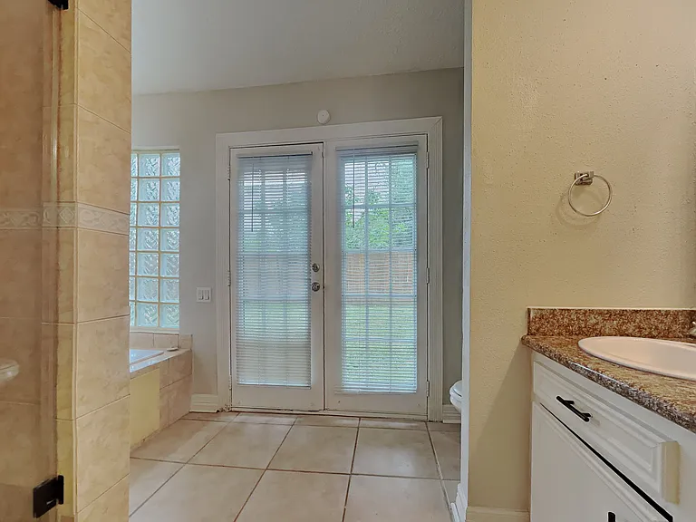 12723 Ravensway Dr — Photo 11