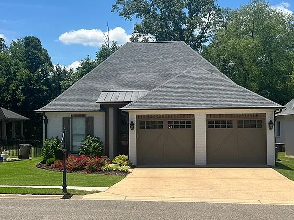 123 McCabe Dr, Starkville, MS 39759