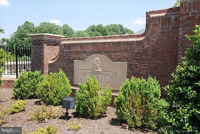 10084 Daniels Run Way — Photo 3