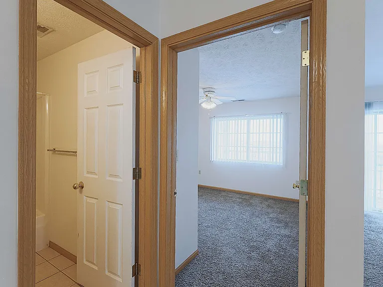 Park Ridge Apartments — Photo 74