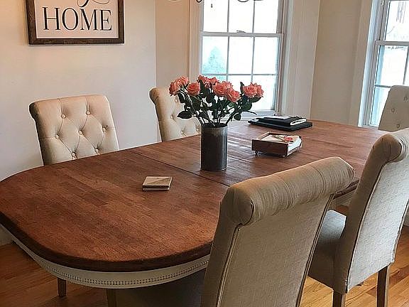 Owner Occupied Dining Room