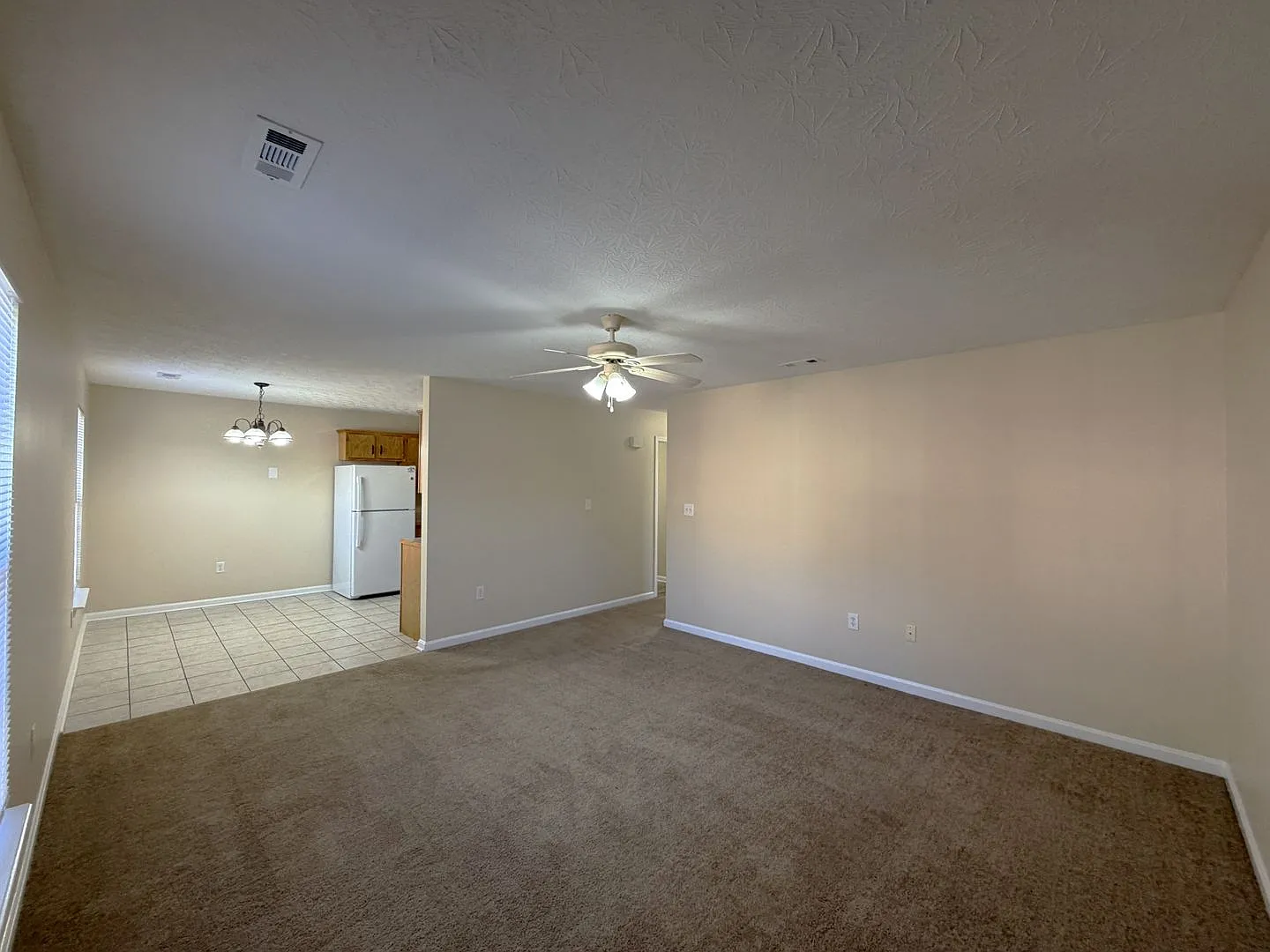 230HIG — Photo 3
