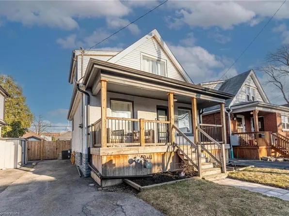 64 Barons Ave N, Hamilton, ON L8H 5A4