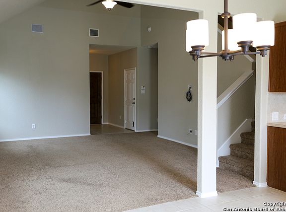 5th image of 305 Maple Way