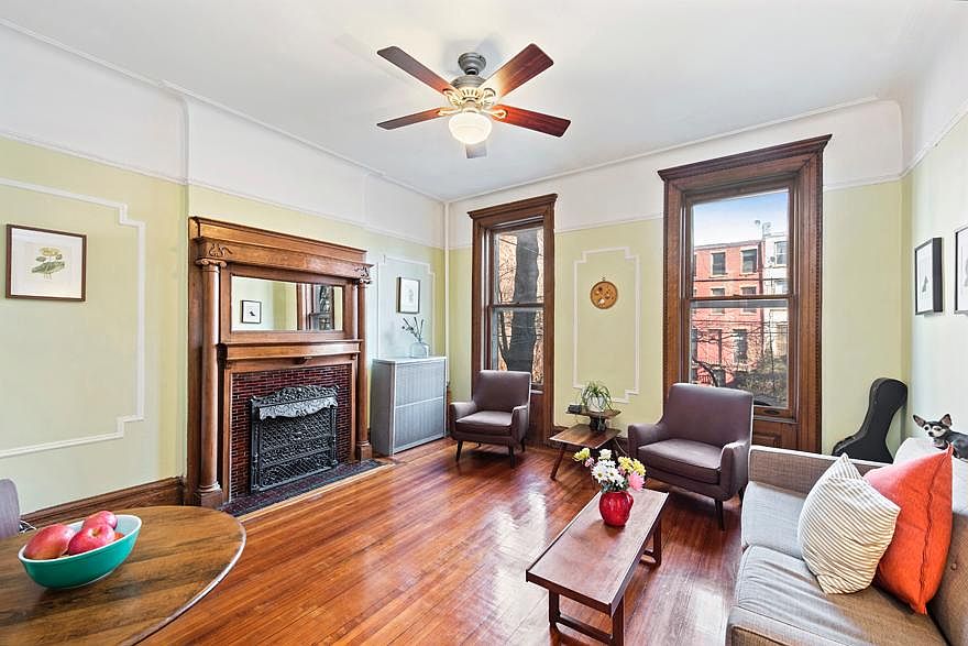 1st image of 205 Park Pl APT 2