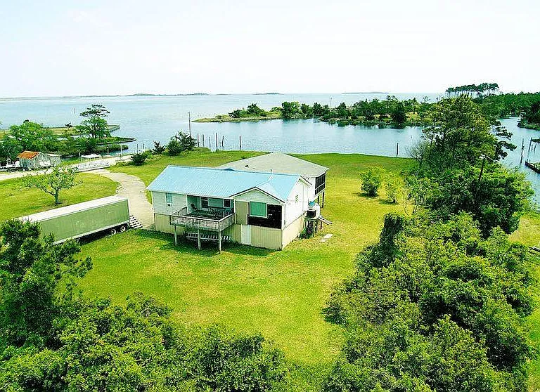 2778 Cedar Island Rd — Photo 1