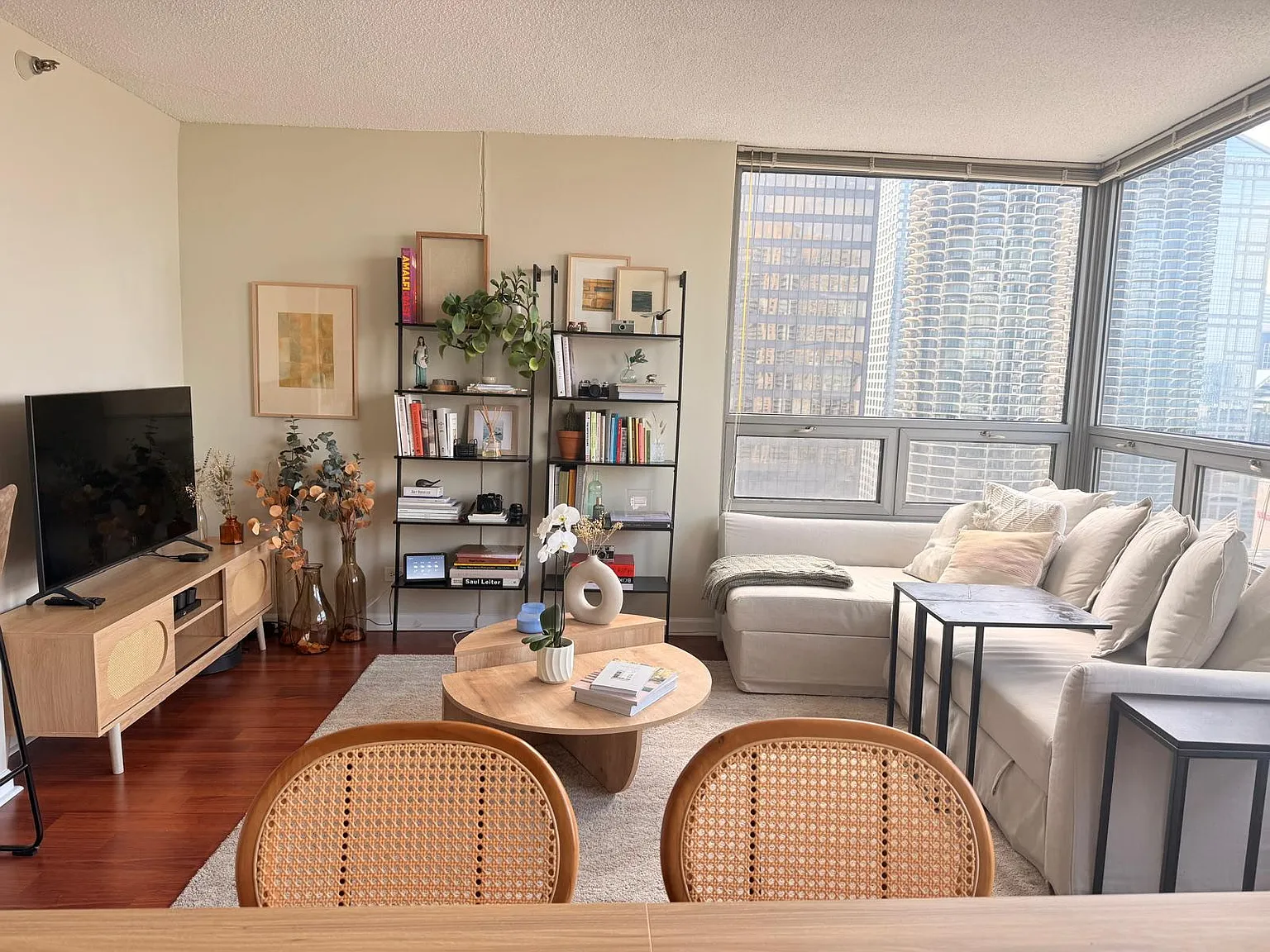 2 bed, 1250 sqft, $3,400 — Photo 2