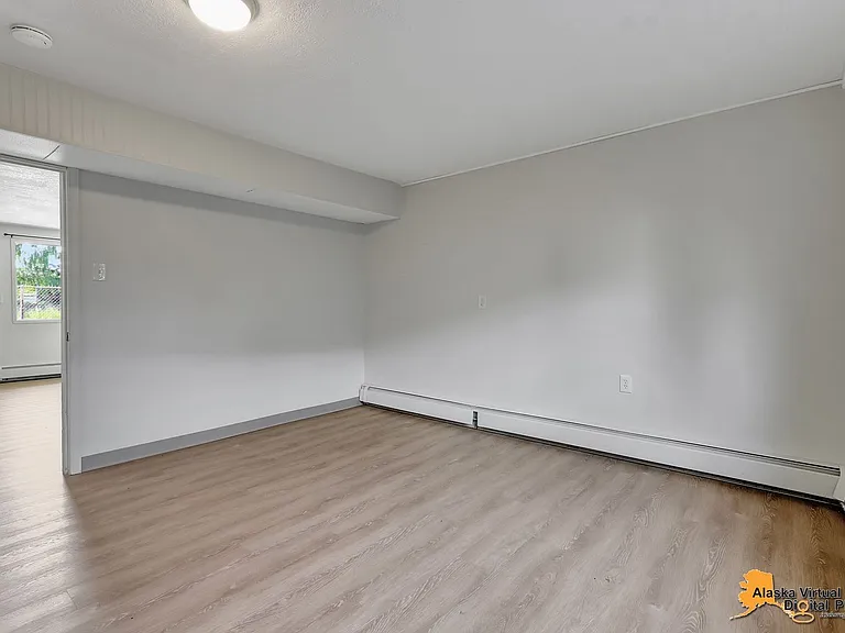 3503 Indiana St — Photo 3