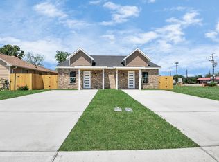 917 Griffin St, Pasadena, TX 77506