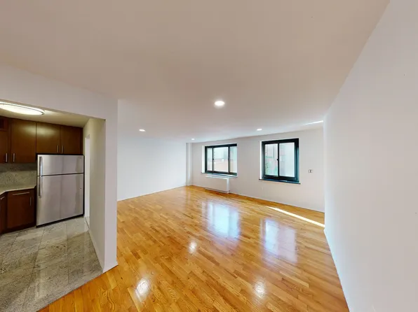 284 Mott Street image 1 of 10