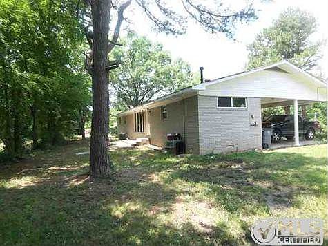2nd image of 104 Cedarwood Ct