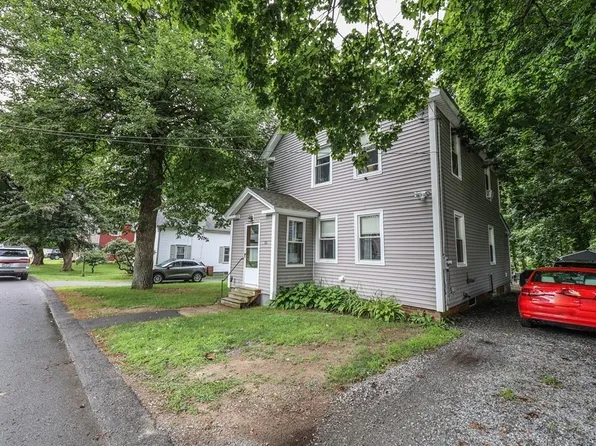 15 June St, Gardner, MA 01440