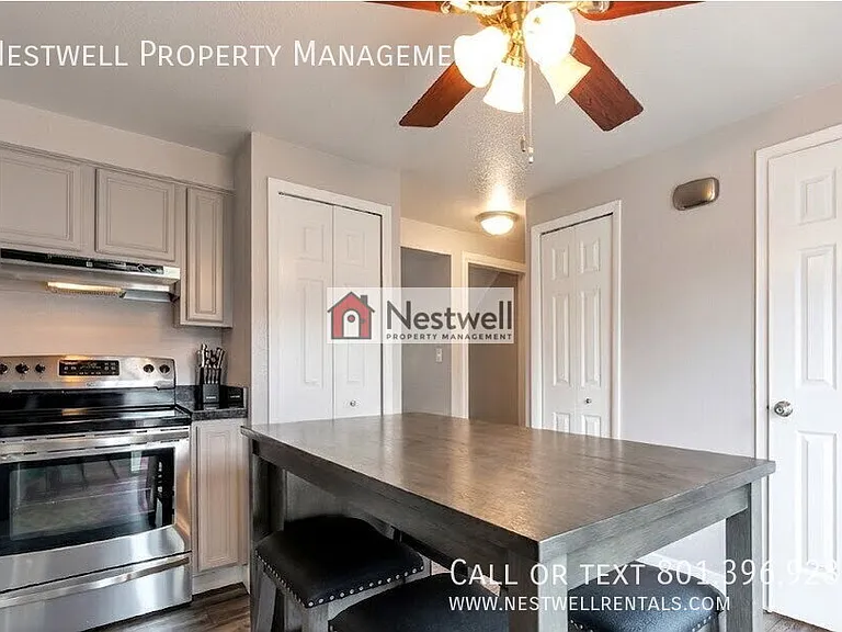 4314 S Whitby Ct — Photo 5