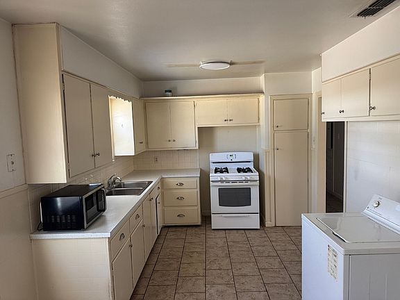 5th image of 4614 36th St