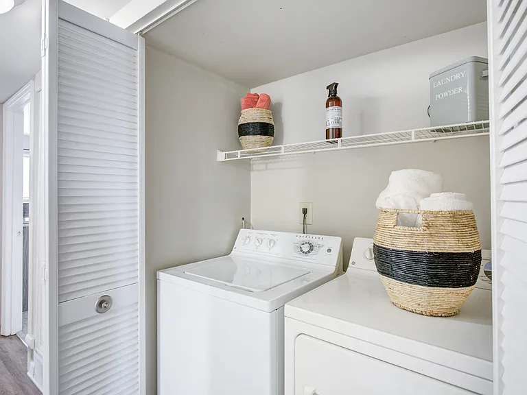 Lincoya Bay Apartments and Townhomes — Photo 8