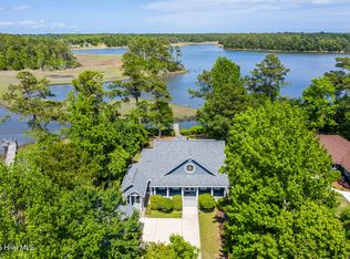 1469 Royal Tern Drive, Hampstead, NC 28443