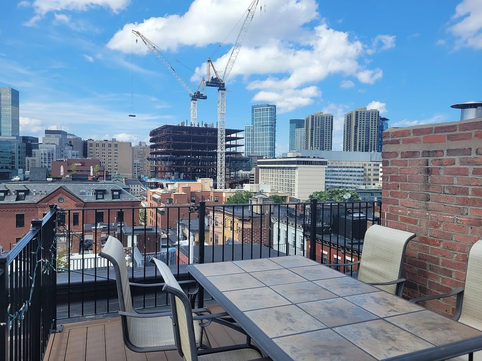 Studio, 1.0 bath, 340 sqft, $2,275 — Photo 4