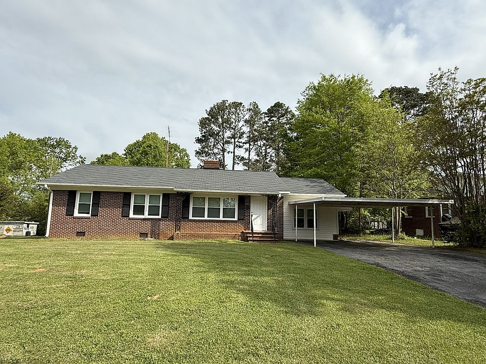 1st image of 202 Hillcrest Dr