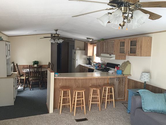 4th image of 637 Pauline Dr