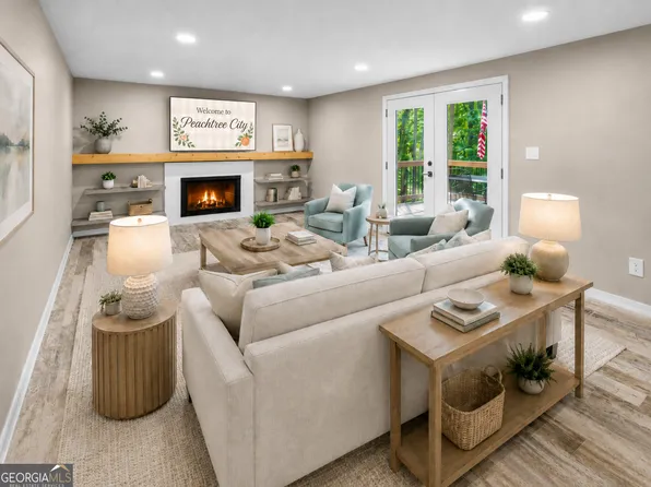 204 Creekbed Ct, Peachtree City, GA 30269
