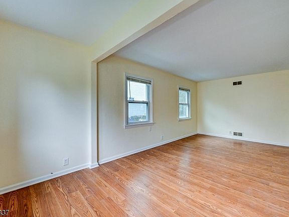 3rd image of 80 Brookline Ave