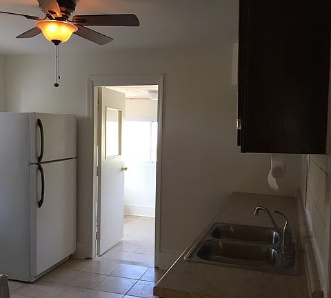4th image of 3011 N Whipple St #2