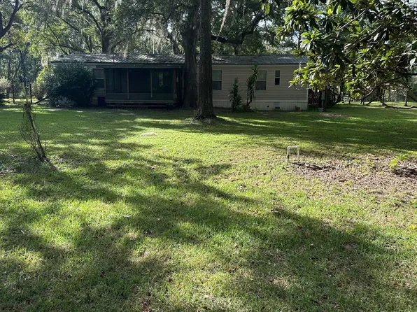 561 E Duckpond Dr, Greenville, FL 32331