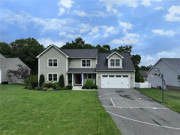 85 Cyrus Ct, South Kingstown, RI 02892