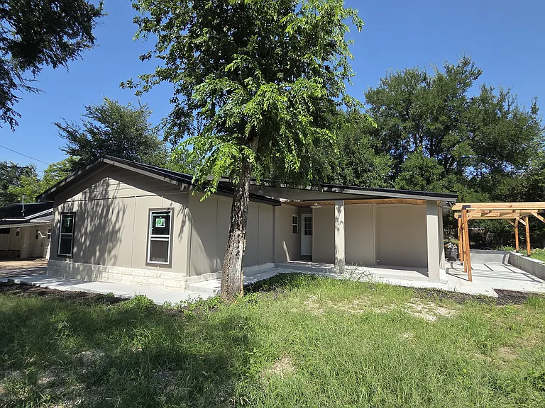 302 Kegley St — Photo 6