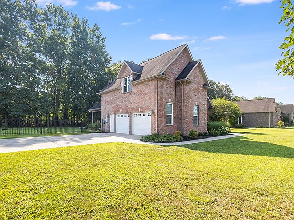 3rd image of 1103 Lila Dr