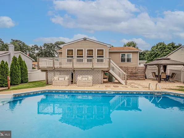 126 Midland Dr, Elkton, MD 21921