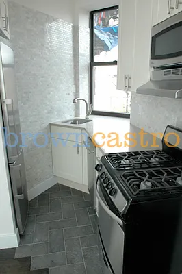 Rented by Brown Castro Realty | media 43